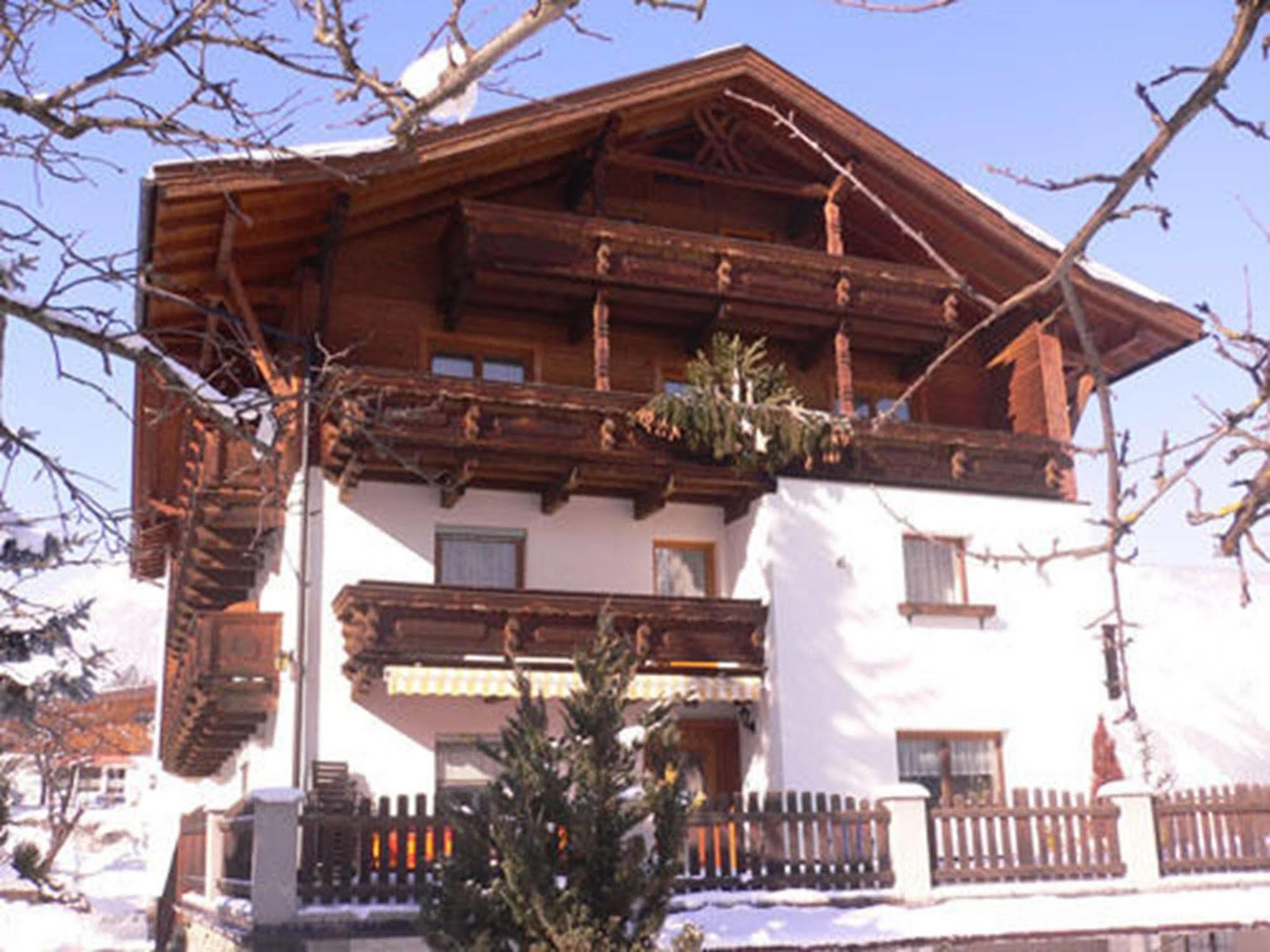 Gästehaus Hackl Sautens Exteriör bild